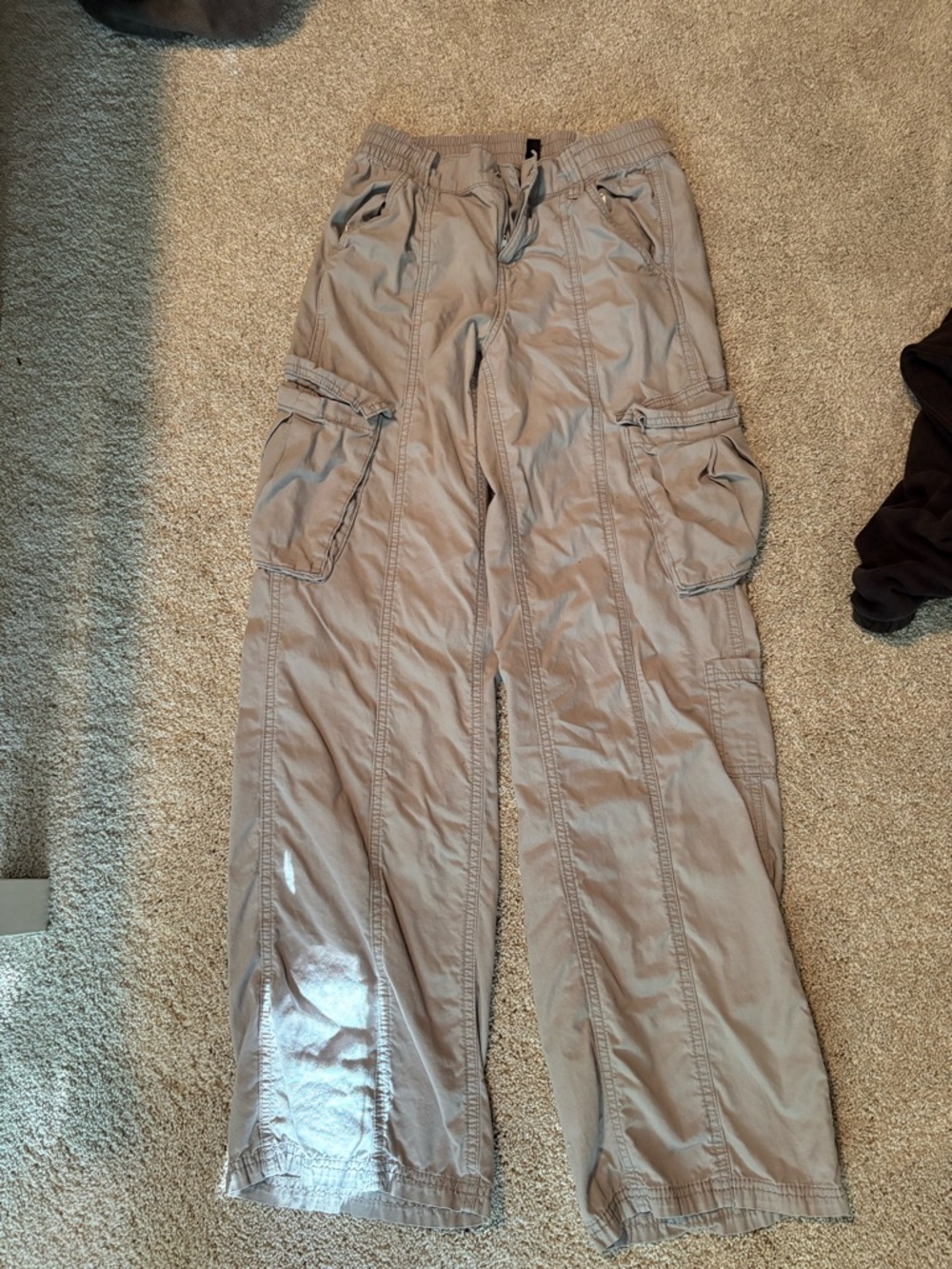 Light Khaki Cargo Pants - Relaxed Fit